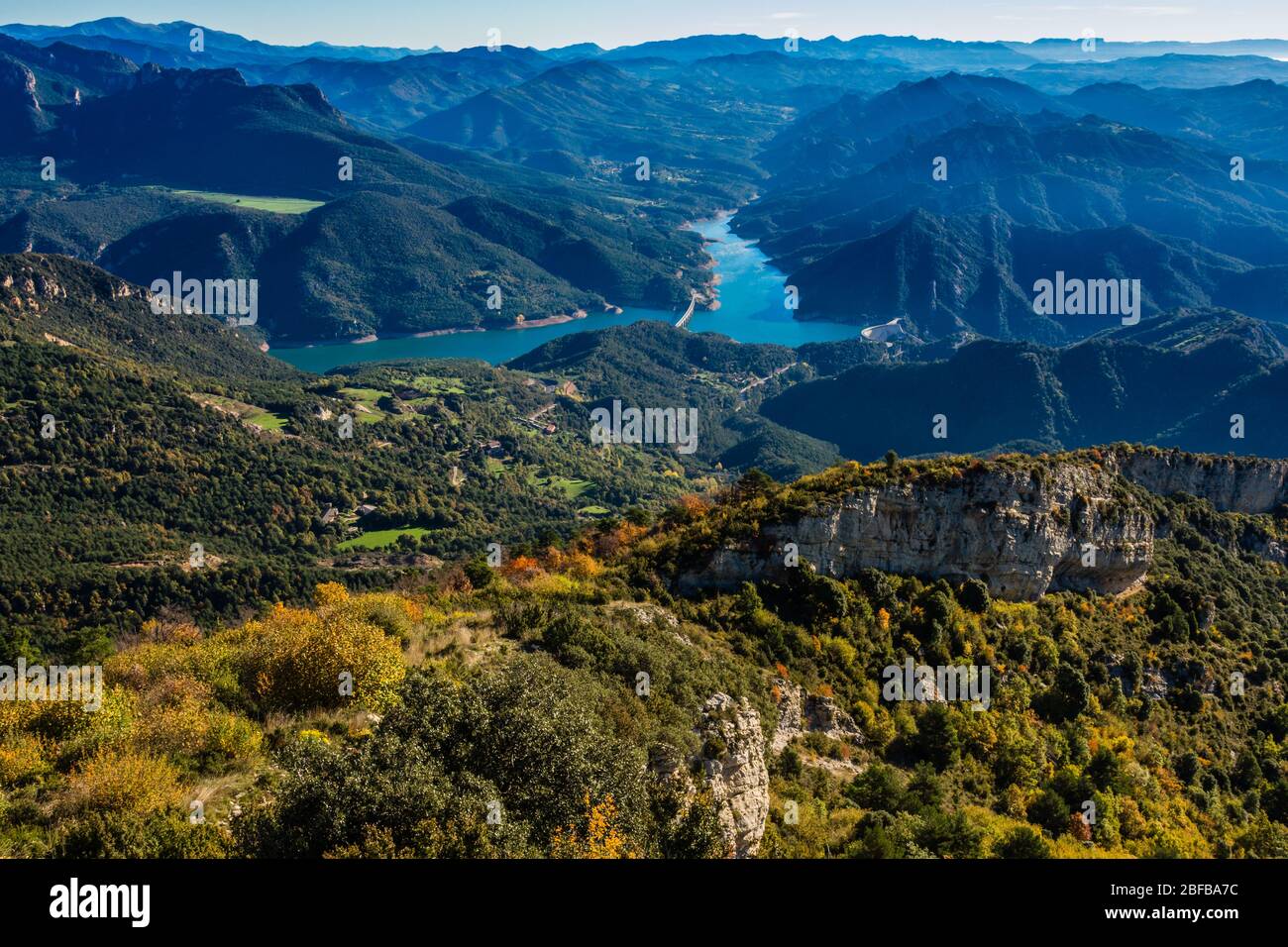 Das Baells Reservoir Tal (in der Nähe von Berga, Katalonien, Spanien). Stockfoto