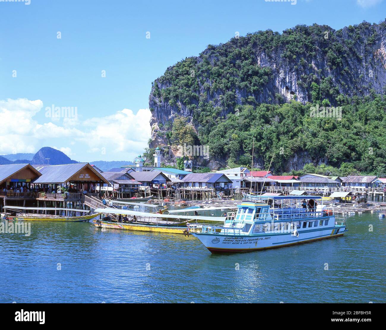 Ko Panyi (Koh Panyee) Fischerdorf mit Meeresstelzen, Phang Nga, Phang Nga Provinz, Thailand Stockfoto