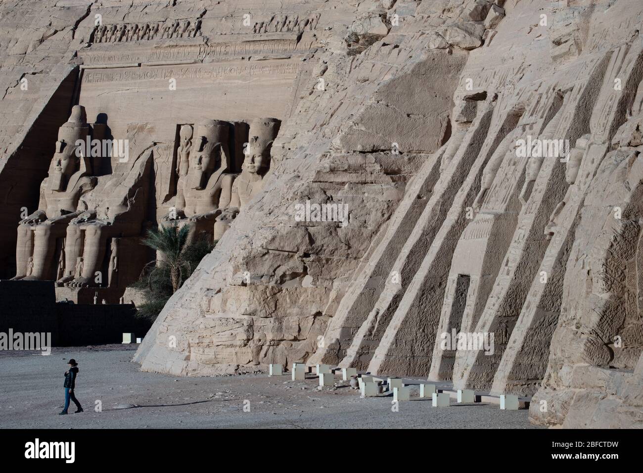 Tempel von Abu Simbel in Oberägypten, am Ufer des Nasser Sees. Stockfoto