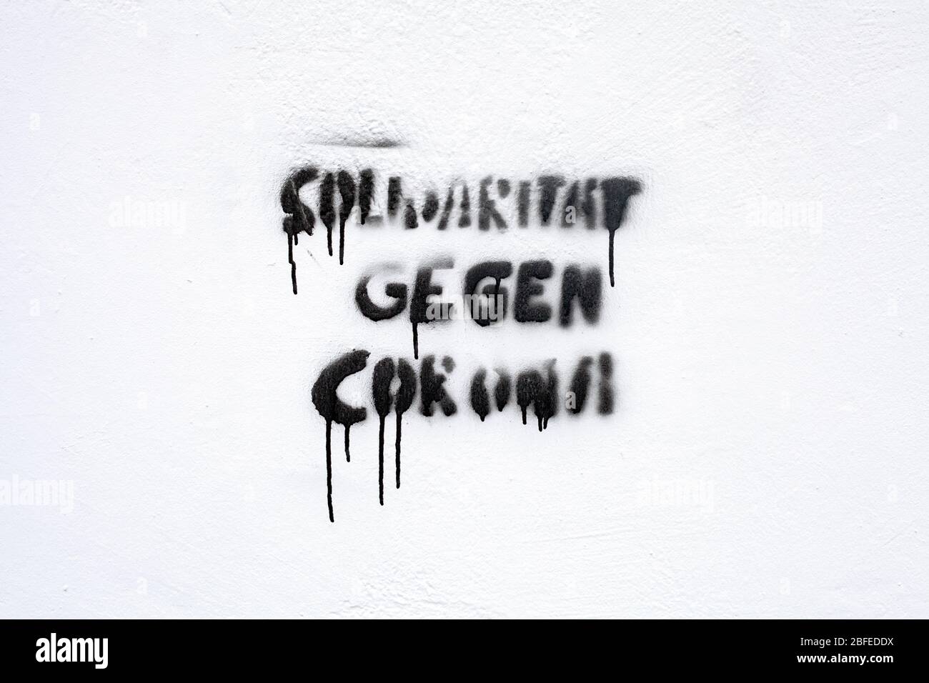 Solidaritat gegen corona Graffiti Berliner Mauer Stockfoto