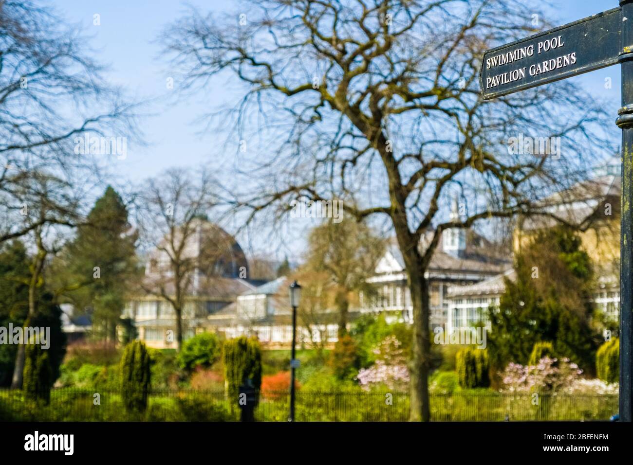 The Pavilion Gardens im Zentrum der Peak District Stadt Buxton Stockfoto