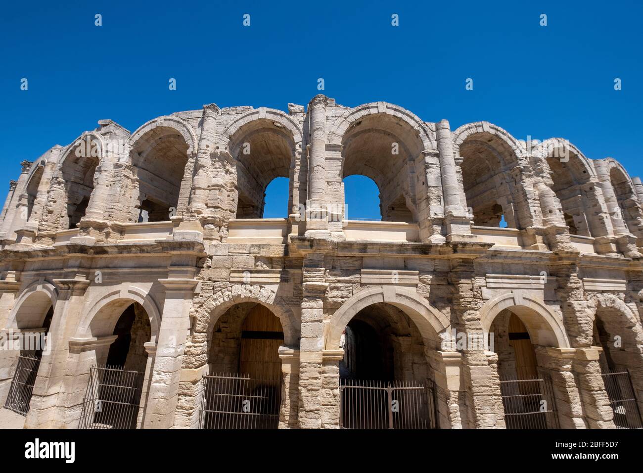 Römisches Amphitheater in Arles, Frankreich, Europa Stockfoto