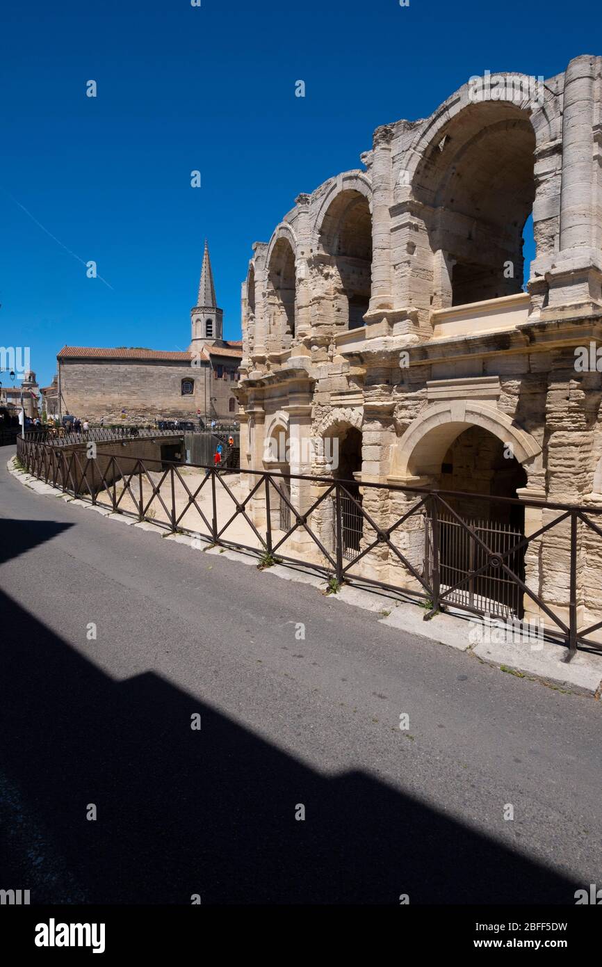 Römisches Amphitheater in Arles, Frankreich, Europa Stockfoto