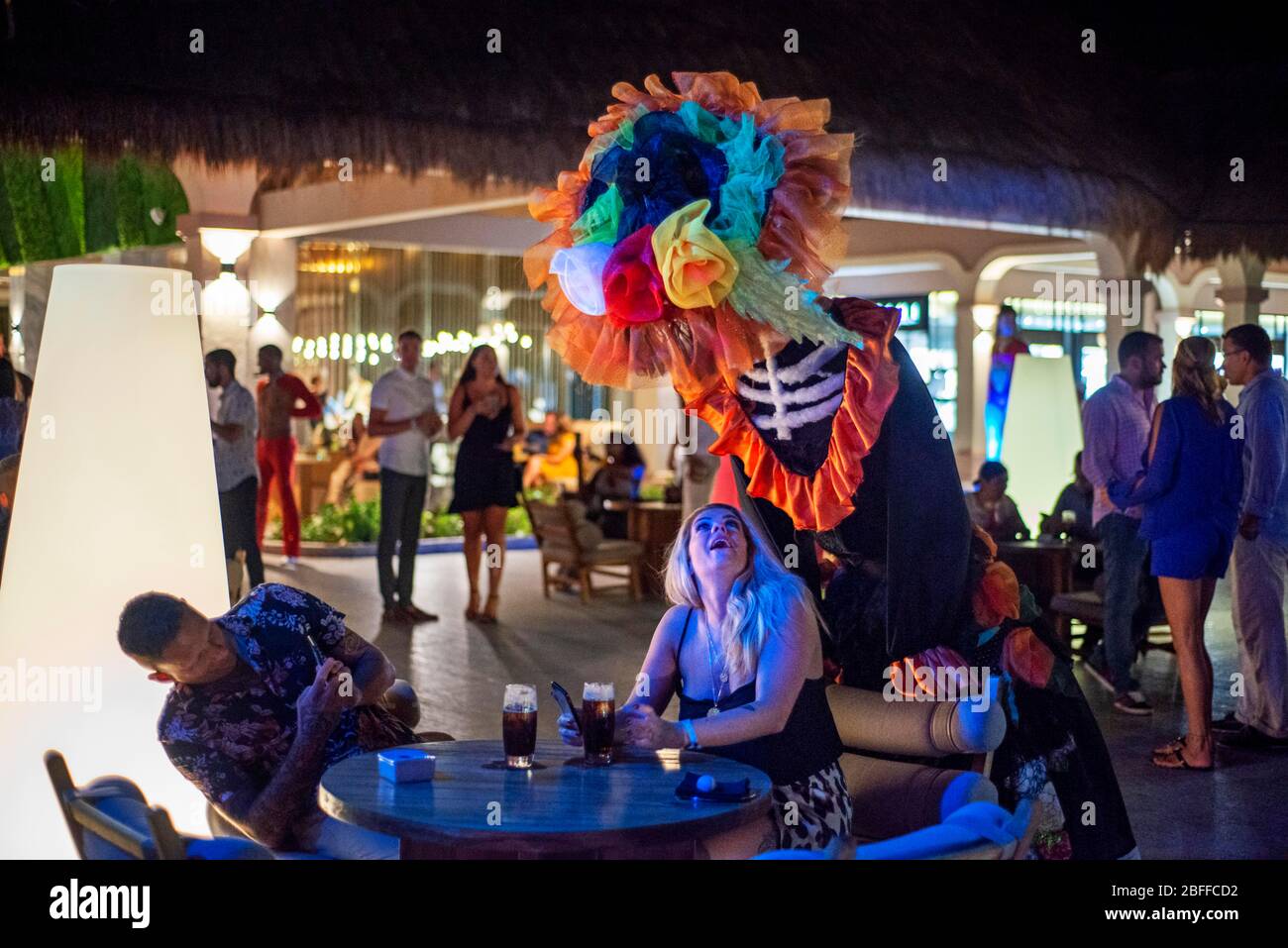 Schickes Kabarett und Restaurant im TRS Grand Palladium White Sand Resort and Spa an der Riviera Maya, Yucatan Peninsula, Quintana Roo, Karibikküste, Mexiko Stockfoto