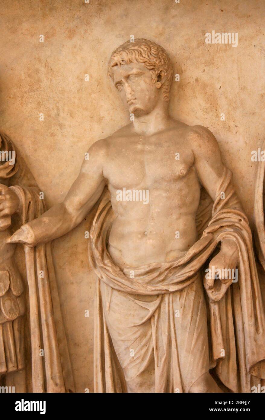 Monumentaler Altar. 42-43 N. CHR. Kaiserliche Familie, Julio-Claudian. Relief des Germanicus. Ravenna. Italien Stockfoto