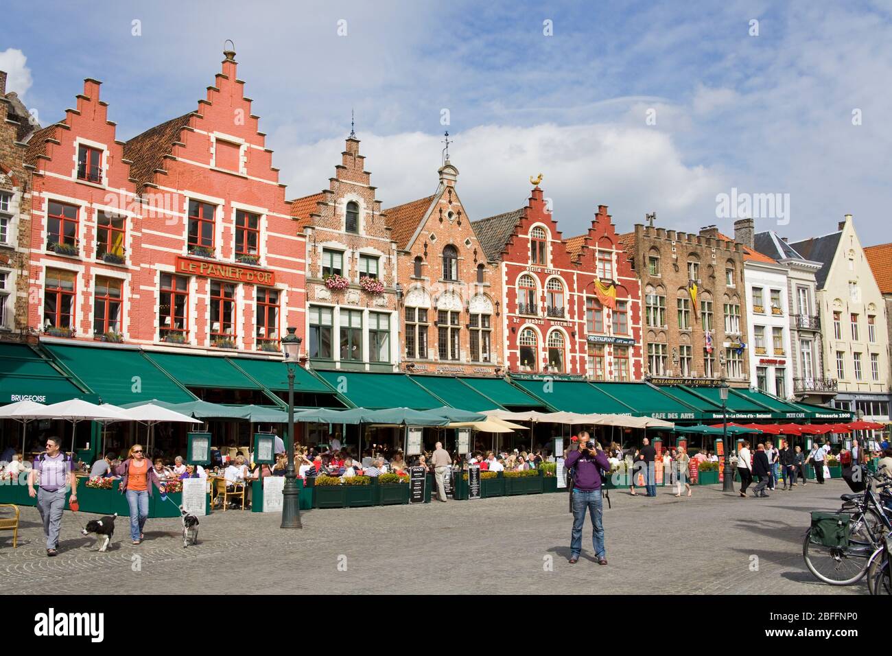 Marktplatz, Brügge, Westflandern, Belgien, Europa Stockfoto