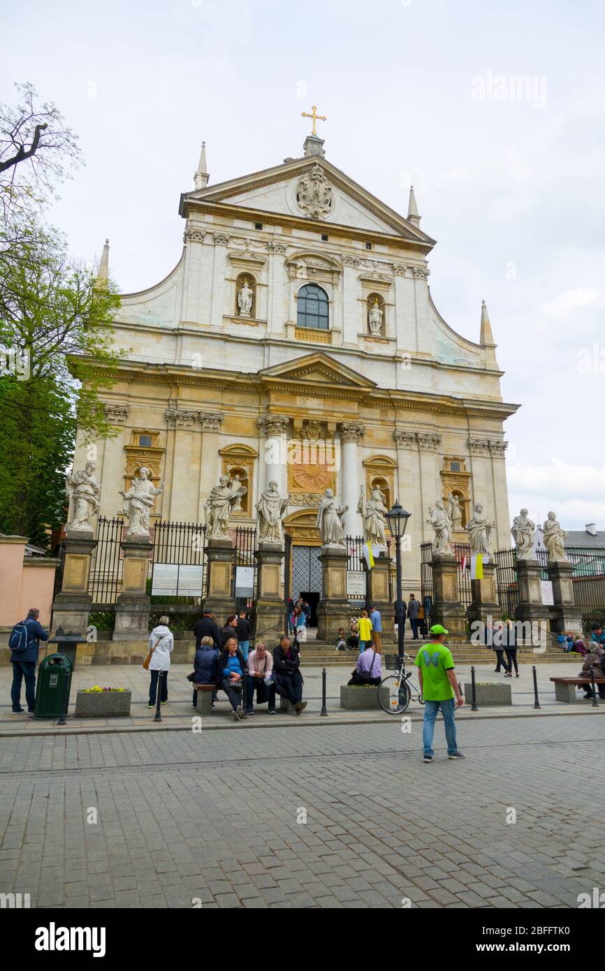 Menschenmenge auf Grodzka Street Altstadt Krakau Polen in der Nähe von St. Peter und Paul Cathedral Europa EU Stockfoto