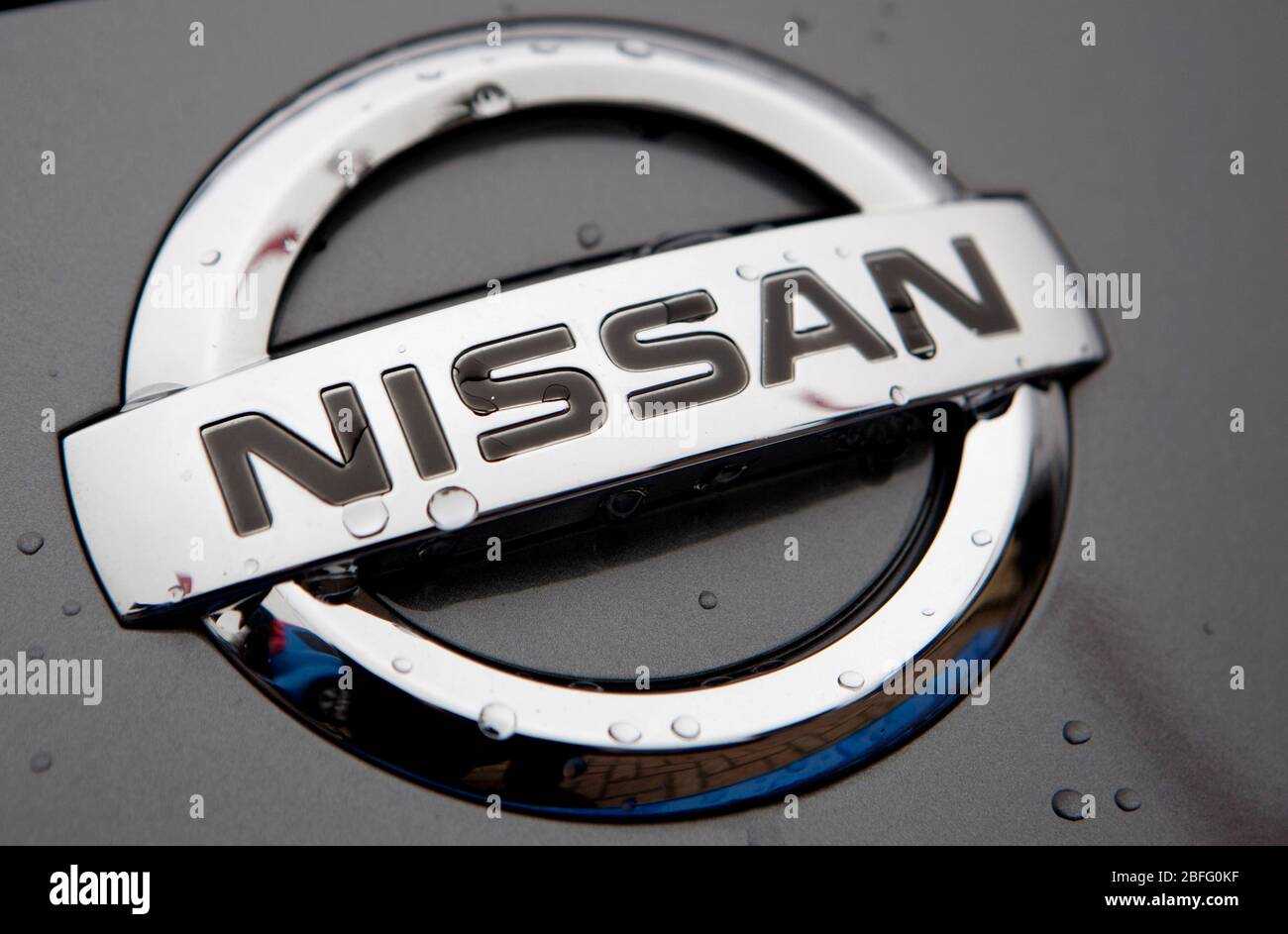 Anschauliches Bild eines Nissan Logos, Cambridge. Stockfoto