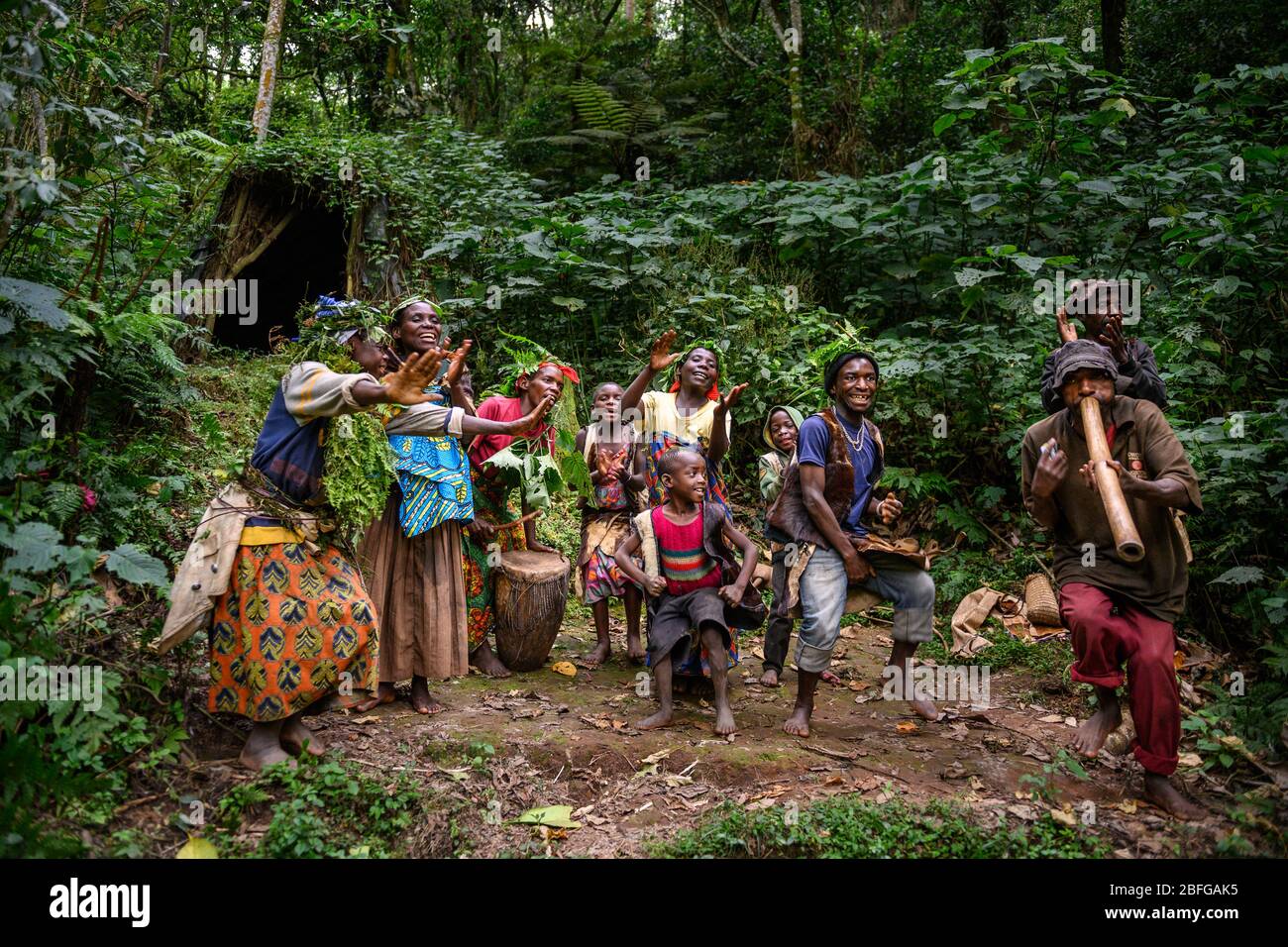 Die Pygmäen in Uganda. Stockfoto