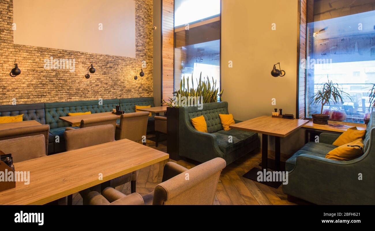 Inneneinrichtung und Atmosphäre des Restaurants oder Cafés Stockfoto