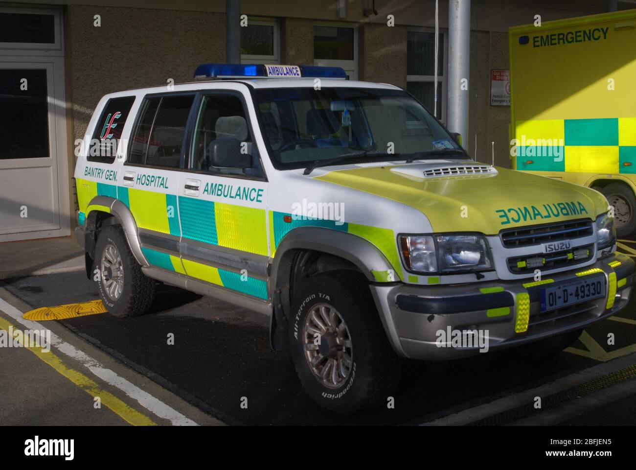 HSE Ambulance Service Jeep, Bantry Ambulance Station, Bantry General Hospital, Bantry, Copy-Space Stockfoto