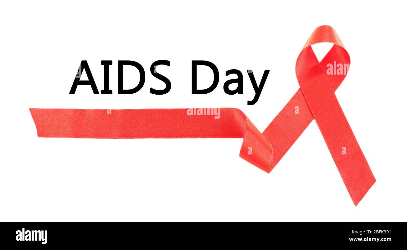 Rotes AIDS-Band isoliert auf weiß Stockfoto