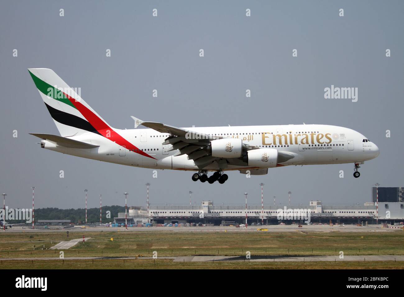 A6-EOI Emirates Airways Airbus A380-800 in Malpensa (MXP / LIMC), Mailand, Italien Stockfoto