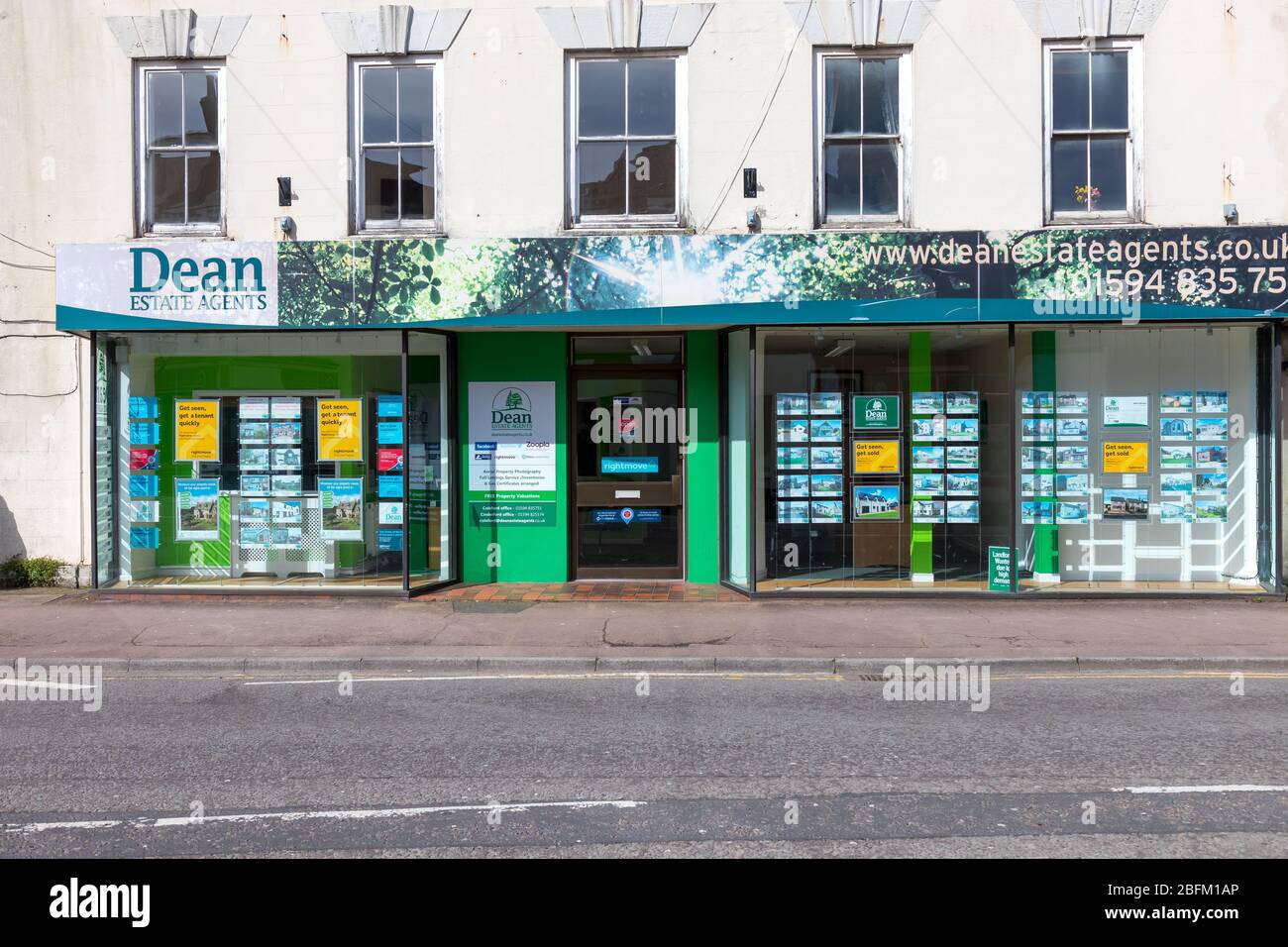 Gewerbe- und Einzelhandelsgrundstück, Coleford, Forest of Dean, Gloucestershire. Stockfoto