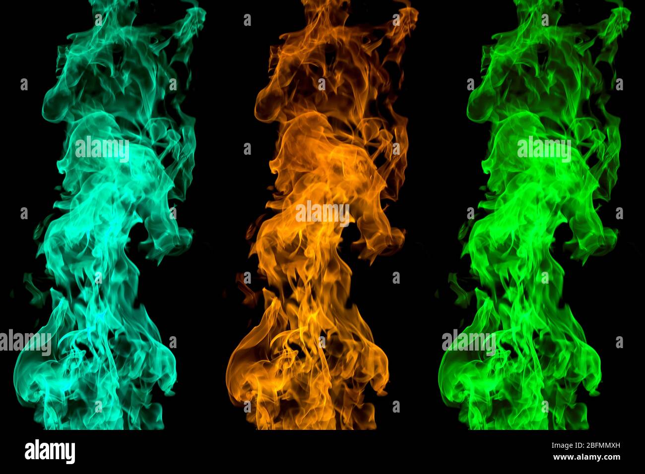 Farbiges Feuer auf schwarzem Hintergrund. Flammende Muster und abstrakter Rauch. Konzept, Idee, Projekt. Stockfoto