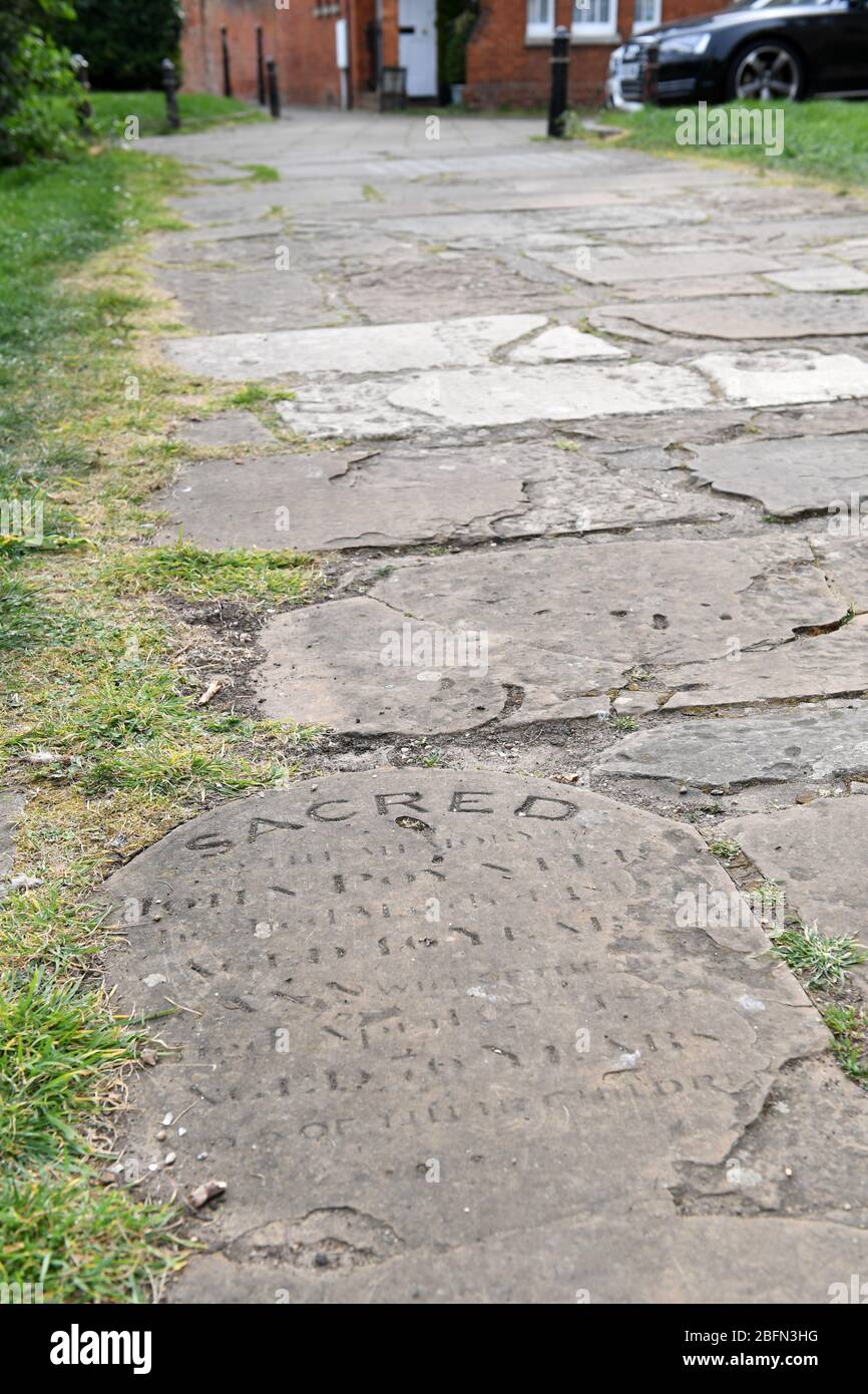 Newport Pagnell Milton Keynes Bucks Iron Bridge und Stadtzentrum Stockfoto