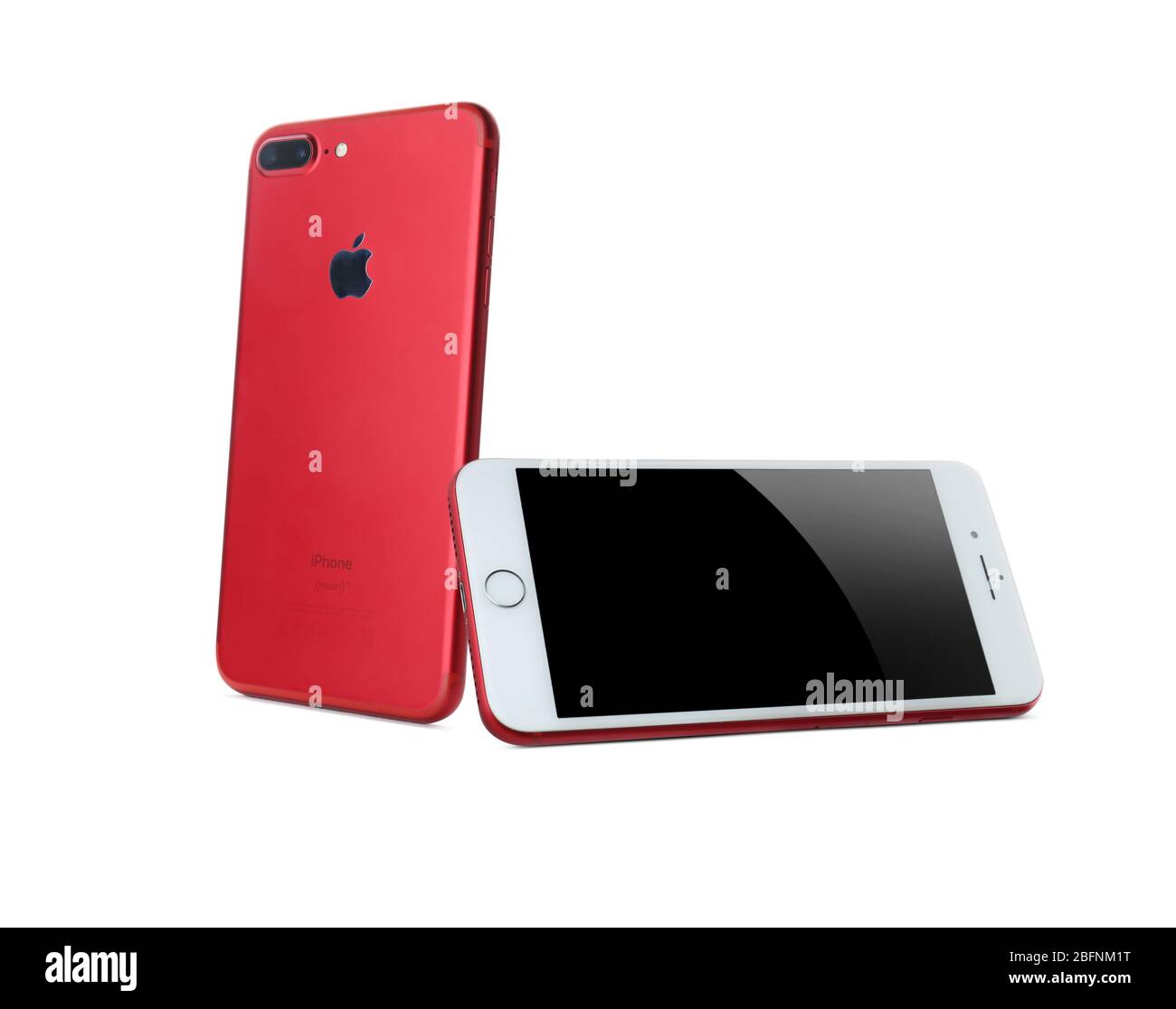 KIEW, UKRAINE - 24. NOVEMBER 2017: Vorder- und Rückseite des roten iPhone 7 Plus mit leerem Bildschirm auf weißem Hintergrund Stockfoto