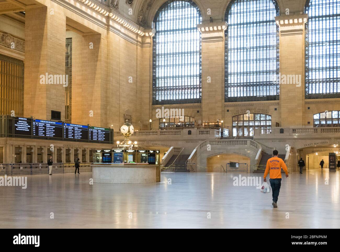 Grand Central ist aufgrund der COVID-19-Pandemie vom 2020. April in New York City, USA, fast leer Stockfoto