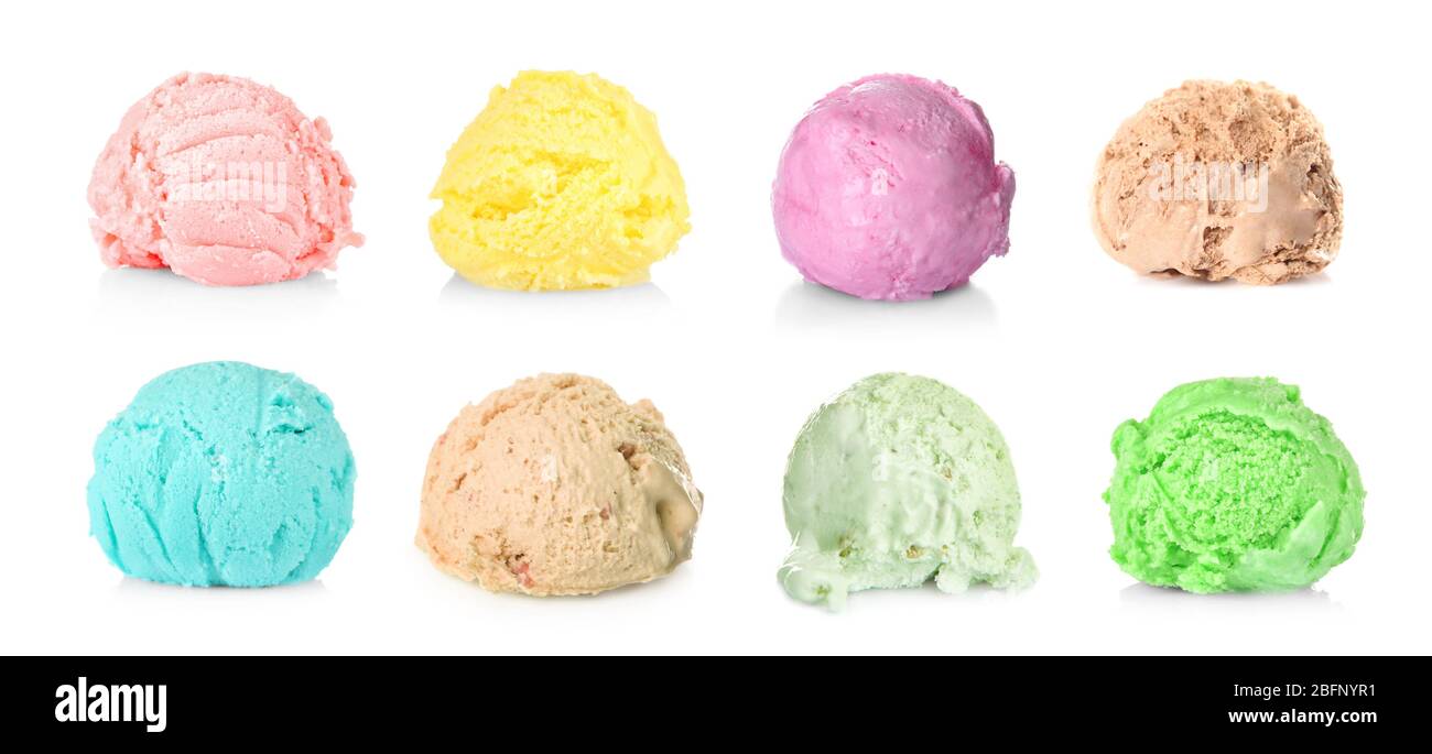 Eisbecher mit verschiedenen Geschmacksrichtungen auf weißem Hintergrund Stockfoto