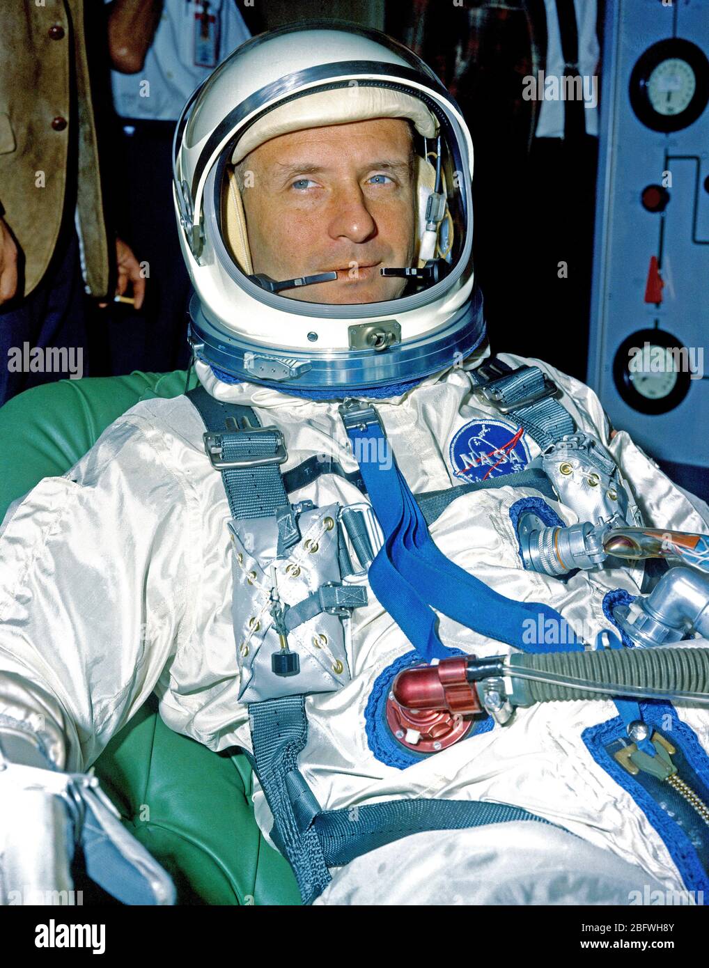 Astronaut Thomas P. Stafford, der Pilot des Gemini-Titan 3 backup Crew, während für Operationen am Pad 16 in Cape Kennedy, Florida gezeigt Stockfoto
