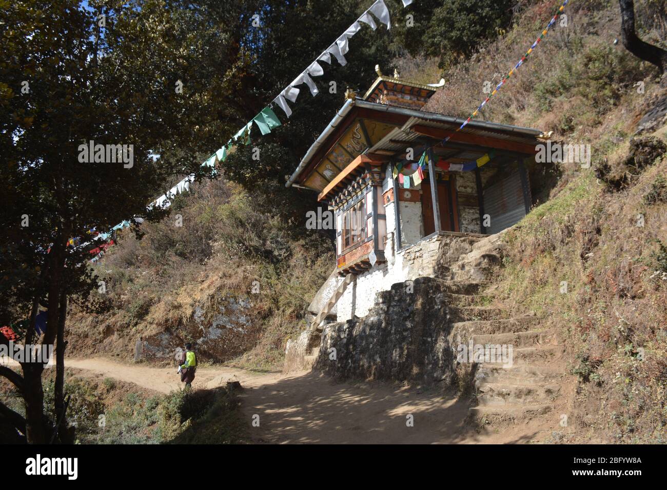 Die Wanderung zum Tiger's Nest Kloster (auch bekannt als der Taktsang Weg nach Paro Taktsang), die Bhutans beliebteste Touristenattraktion ist. Stockfoto