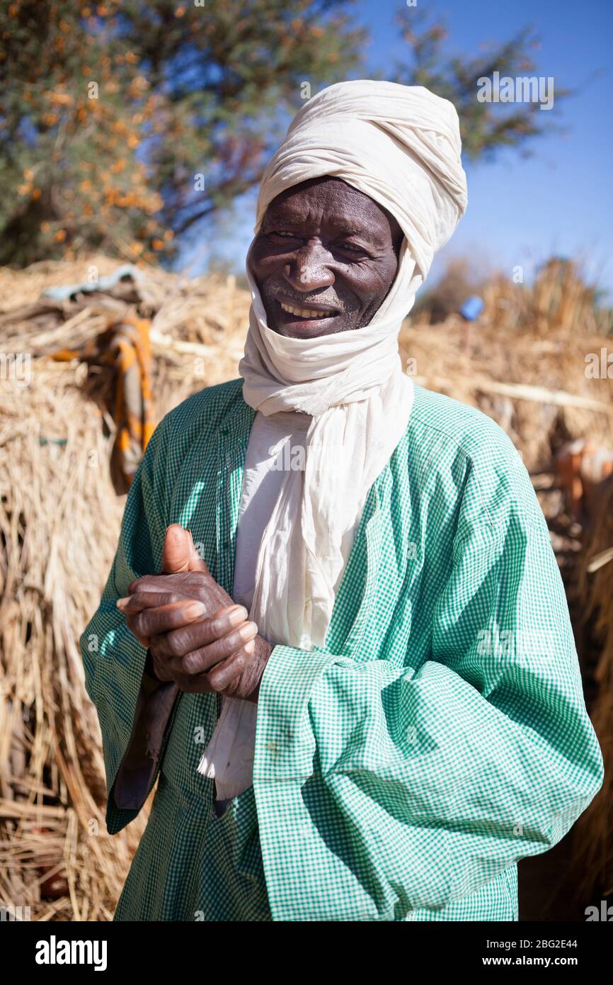Der lokale Imam des Fulani-Dorfes Goumel, Senegal. Stockfoto