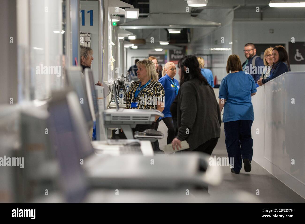 Glasgow, Großbritannien. April 2020. Im Bild: NHS Louisa Jordan Hospital öffnet. Das Krankenhaus ist operativ bereit, Patienten bei Bedarf zu behandeln. Die Bauarbeiten werden heute im Krankenhaus Louisa Jordan des NHS auf dem Scottish Events Campus (SEC) in Glasgow abgeschlossen. Ab Montag, dem 20. April 2020, wird das Krankenhaus bei Bedarf für die Behandlung von Patienten während des Coronavirus-Ausbruchs (COVID-19) ausgestattet und klinisch bereit sein. Das Krankenhaus zu bauen hat £43 Millionen gekostet. Quelle: Colin Fisher/Alamy Live News Stockfoto