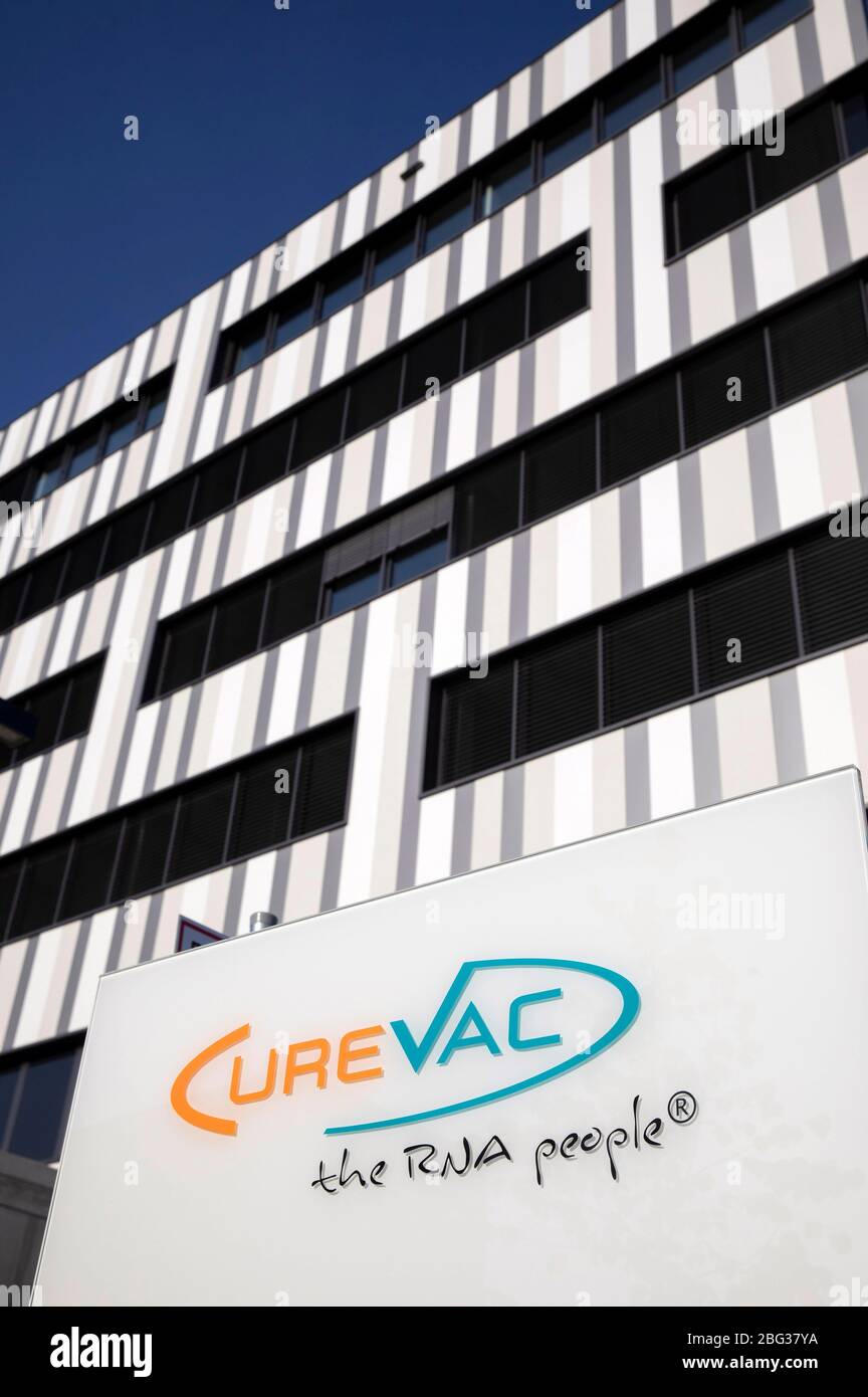 Tübingen, Deutschland. April 2020. Hoffnung auf den Impfstoff gegen das Corona-Virus vom Tubinger Pharmaunternehmen CureVac AG. Tübingen, 19. April 2020 Quelle: dpa/Alamy Live News Stockfoto