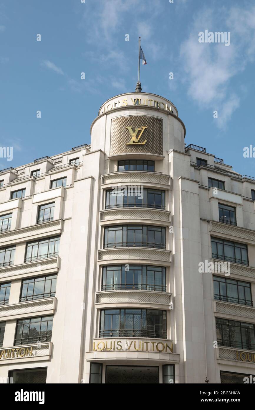 LOUIS VUITTON FLAGSHIP STORE PARIS VORÜBERGEHEND GESCHLOSSEN Stockfoto