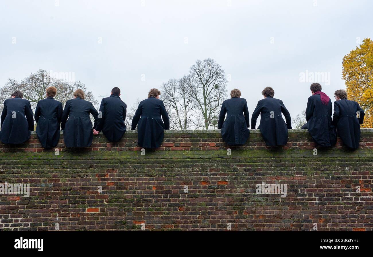 Prinz william eton Fotos und Bildmaterial in hoher Auflösung Alamy