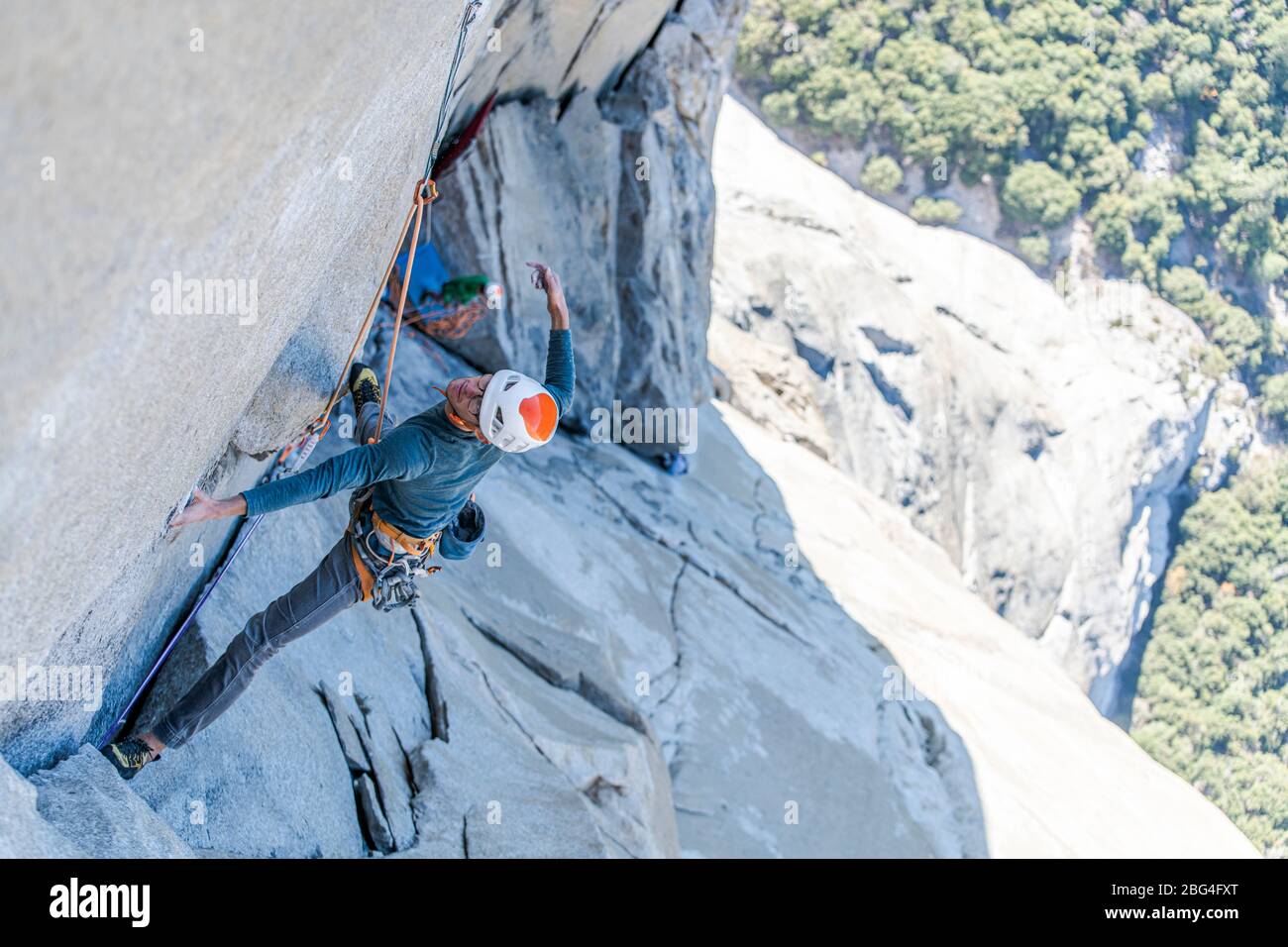 Kletterer Riss Klettern an der Nase, El Capitan in Yosemite Stockfoto