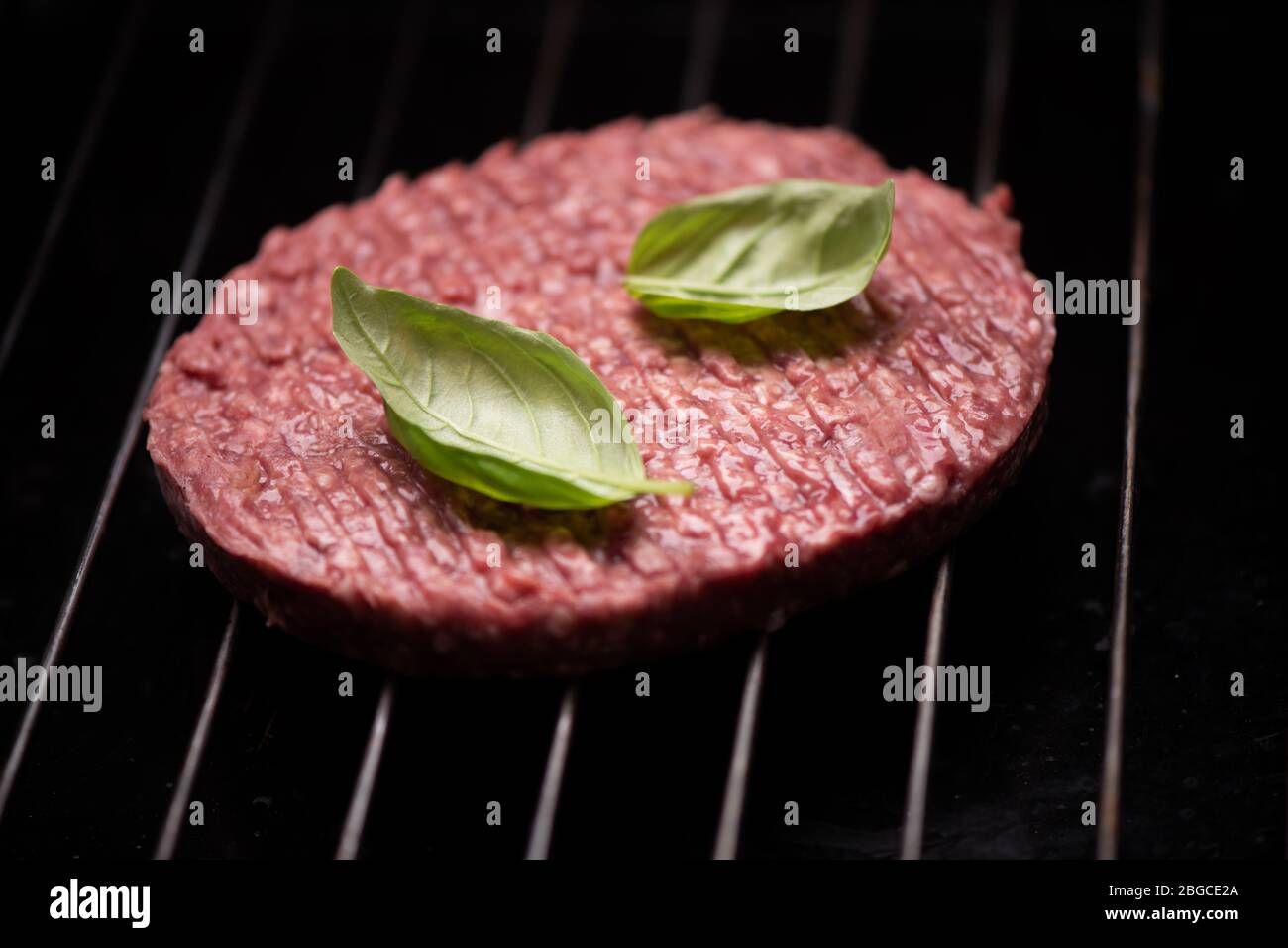 Rohes Hackfleisch Fleisch Burger Steak aus nächster Nähe Stockfoto
