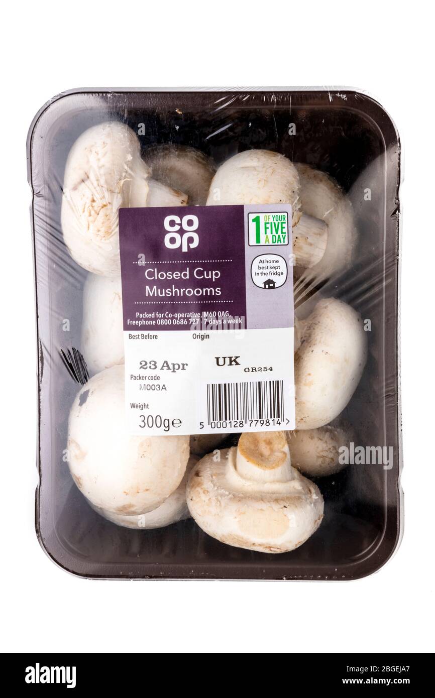 Champignons, Pilze, Co op Pilze, Packung Pilze, Pilzpackung, versiegelt, Packung, Packung, verpackt, Co Op Marke, Ausschnitt, Stockfoto