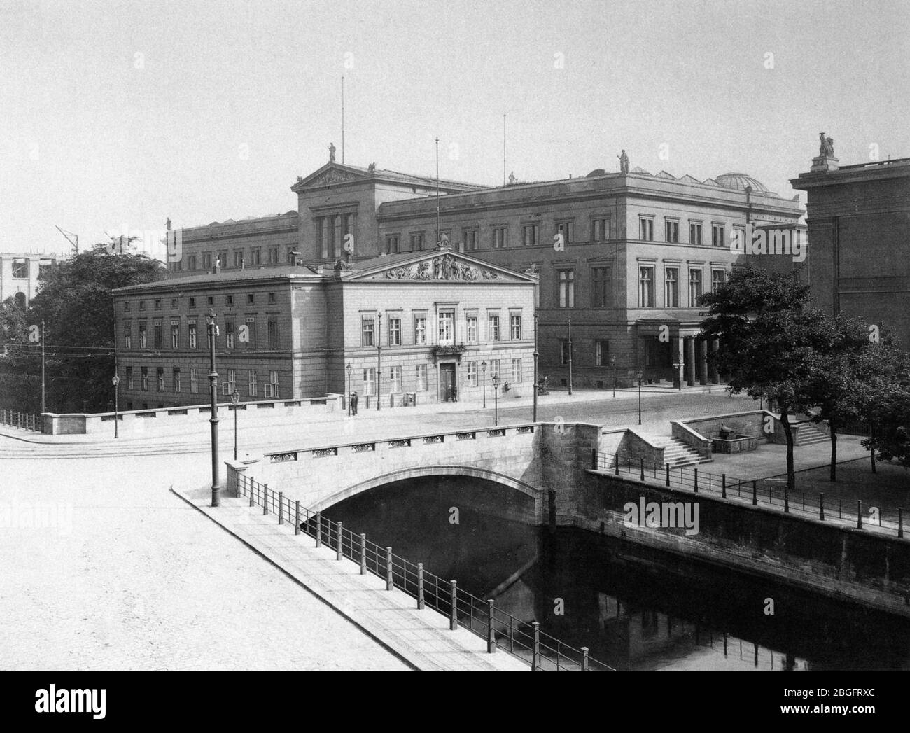 Hermann Rückwardt - Eiserne Brücke (1916). Stockfoto