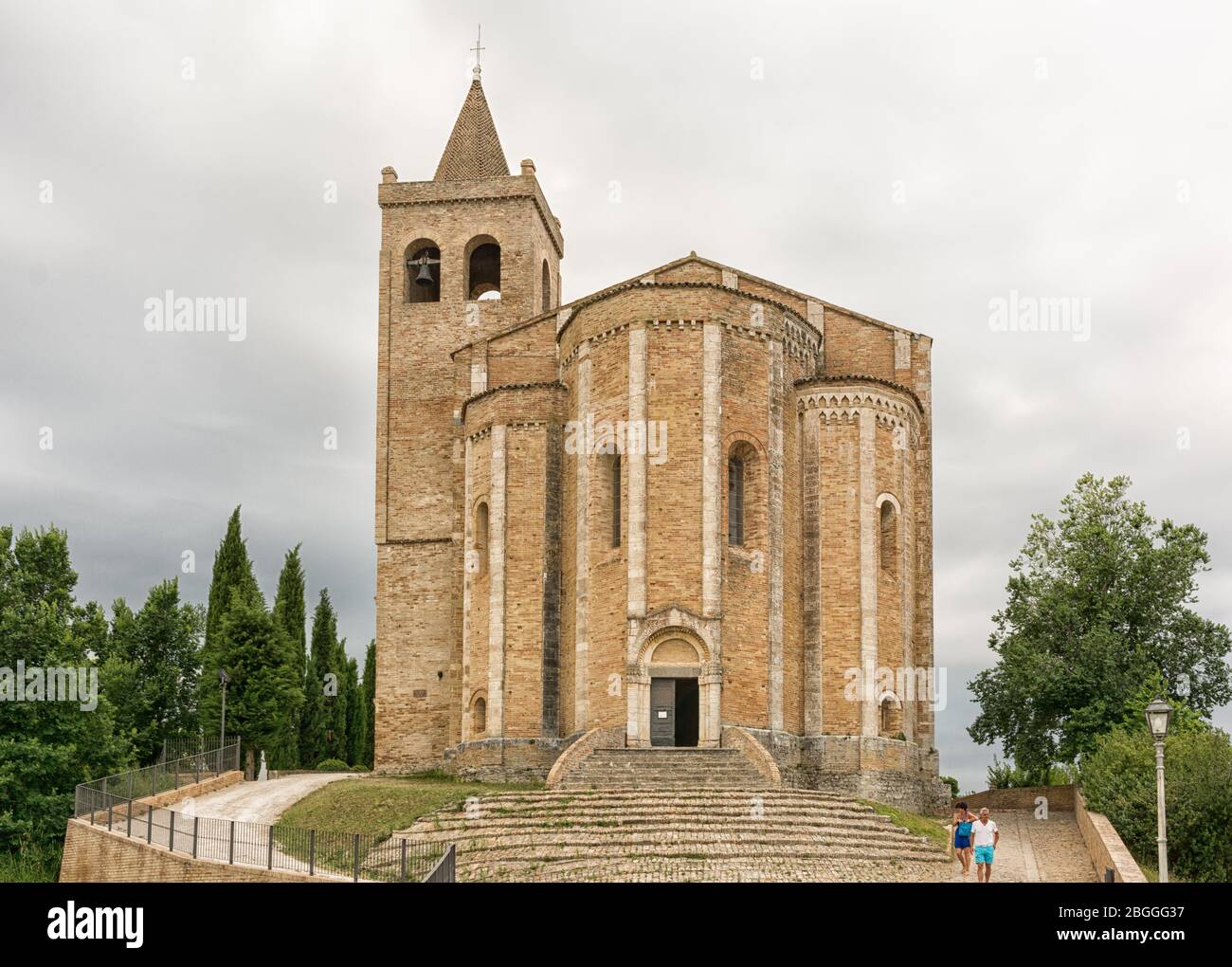Kirche Santa Maria della Rocca - XIV Jahrhundert - Dorf Offida, Bezirk Ascoli Piceno - Italien Stockfoto