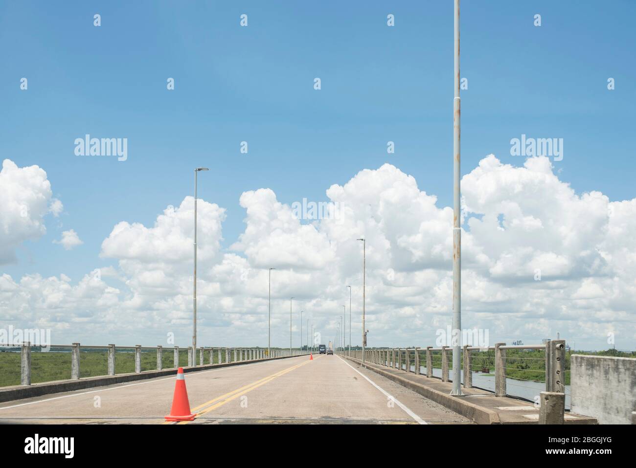 Libertador General San Martin, eine Autobahnbrücke, die den Uruguay-Fluss überquert und Argentinien mit Uruguay verbindet Stockfoto