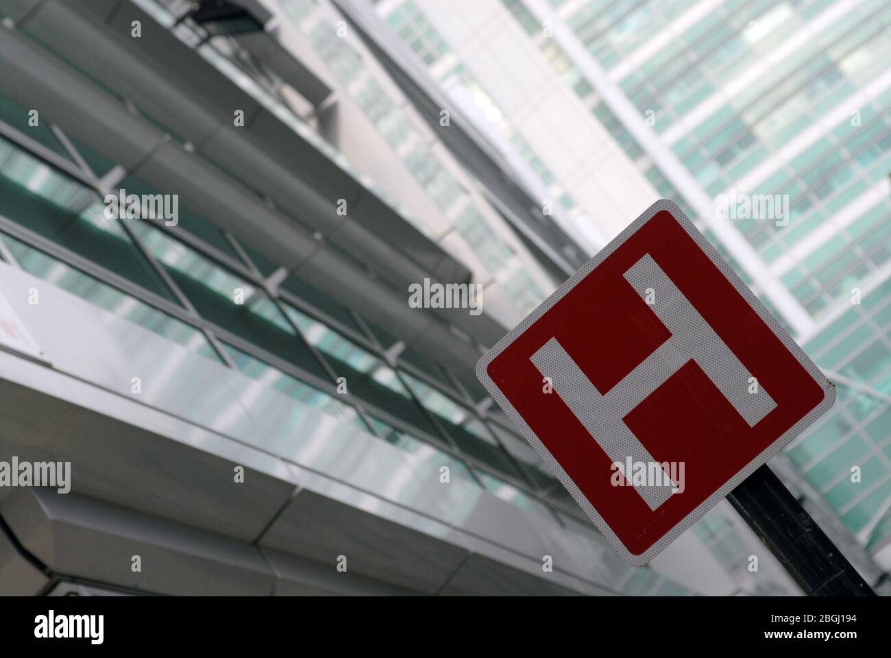 Universal Krankenhaus Schild vor University College Hospital, London Stockfoto