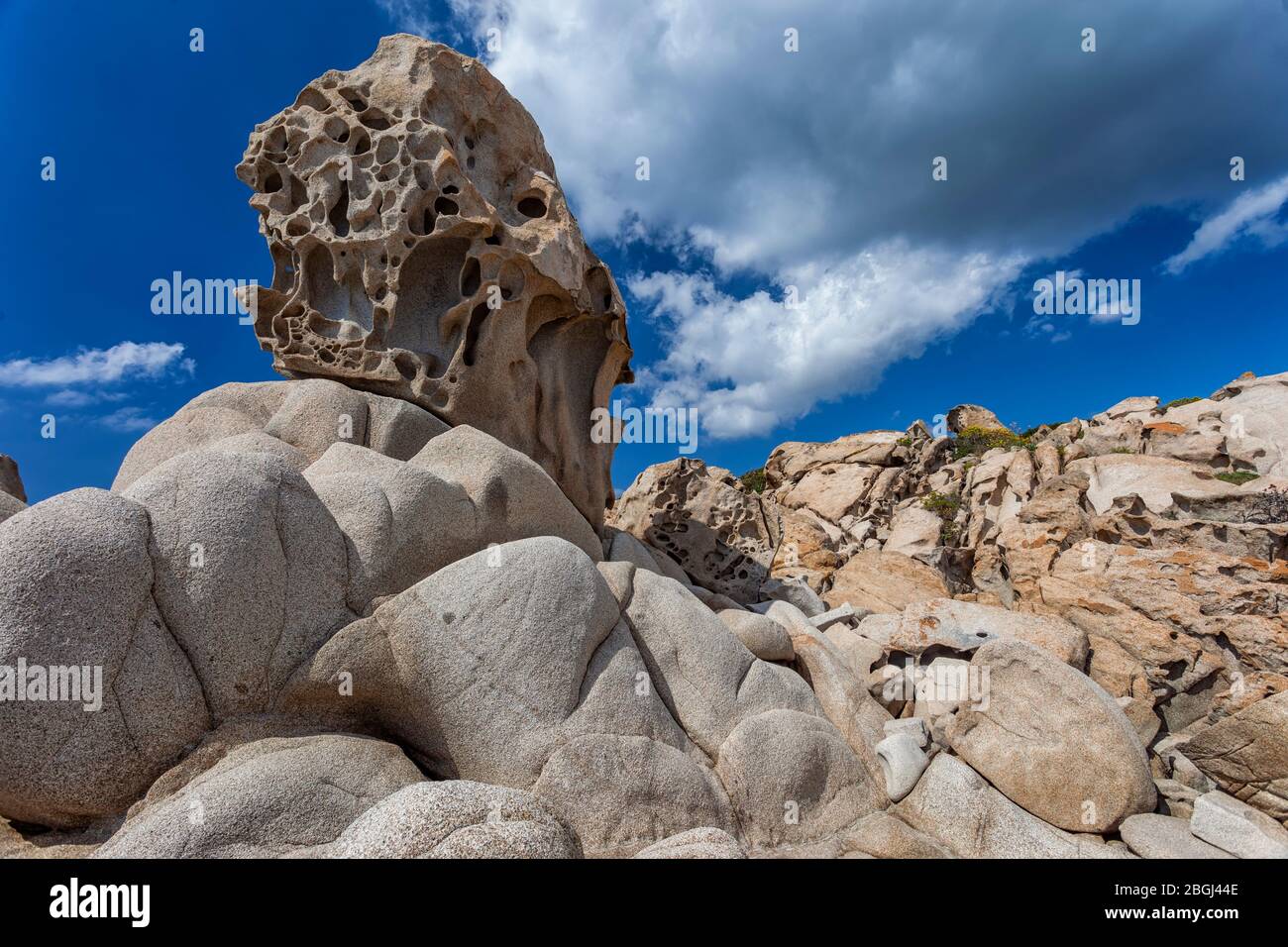 Landschaft von Sardinien.Granit Felsen. Italien Stockfoto