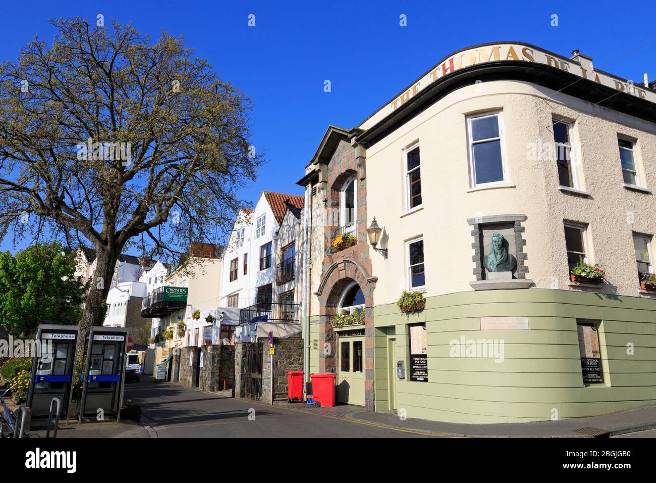 Thomas De La Rue Büste, North Esplanade, St. Peter Port, Guernsey, Channel Islands, Europa Stockfoto