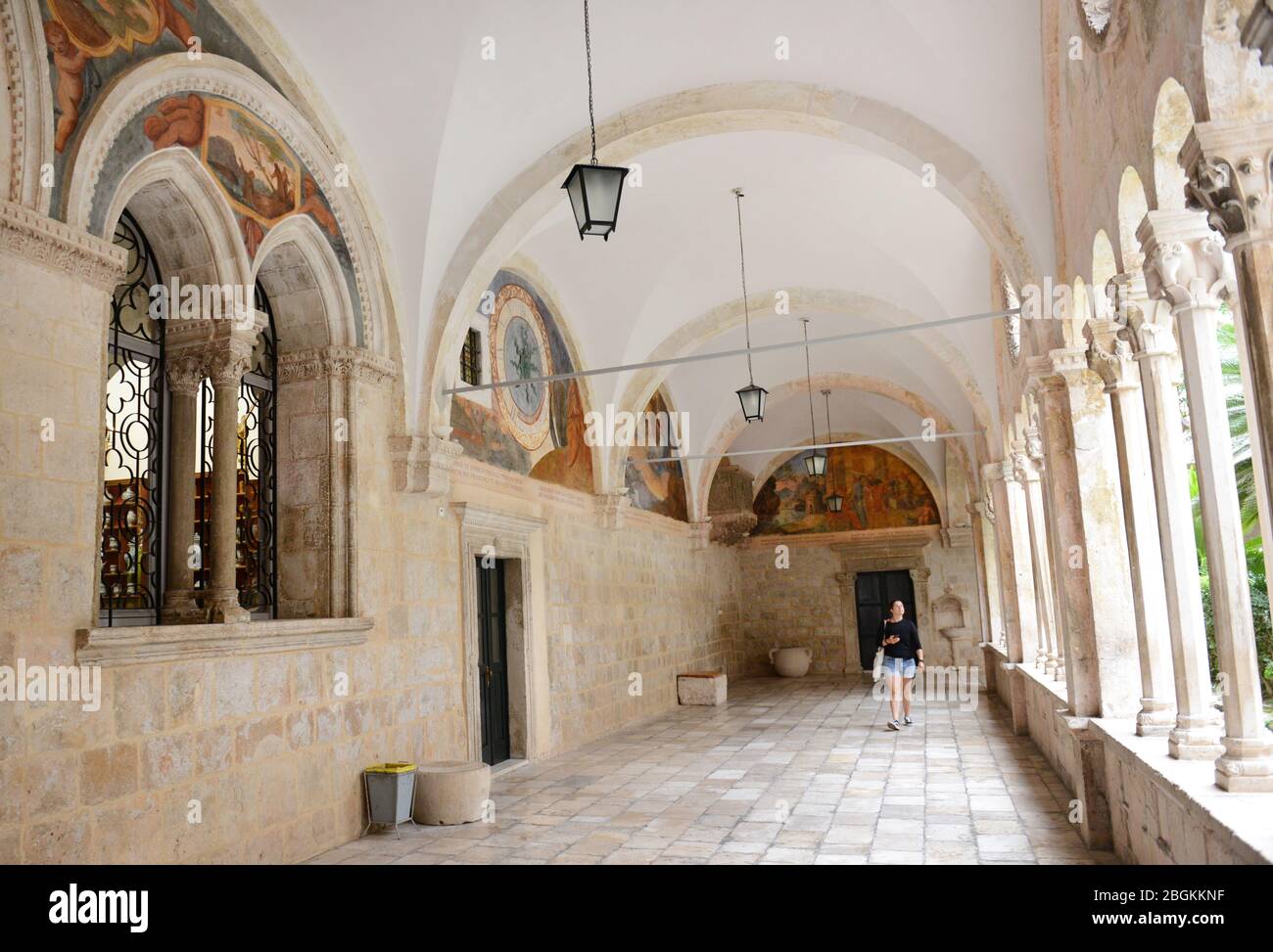 Die Franziskanerkirche und das Kloster in Dubrovnik. Stockfoto