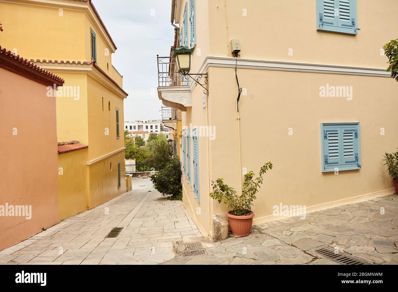 Plaka , anafiotika Traditionelles Haus Athen Griechenland, leere Straße Coronavirus Stockfoto