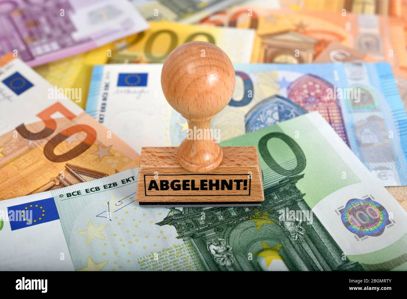 Symbol Bildzuschuss, Stempel mit Inschrift auf Euro-Banknoten abgelehnt, Deutschland Stockfoto