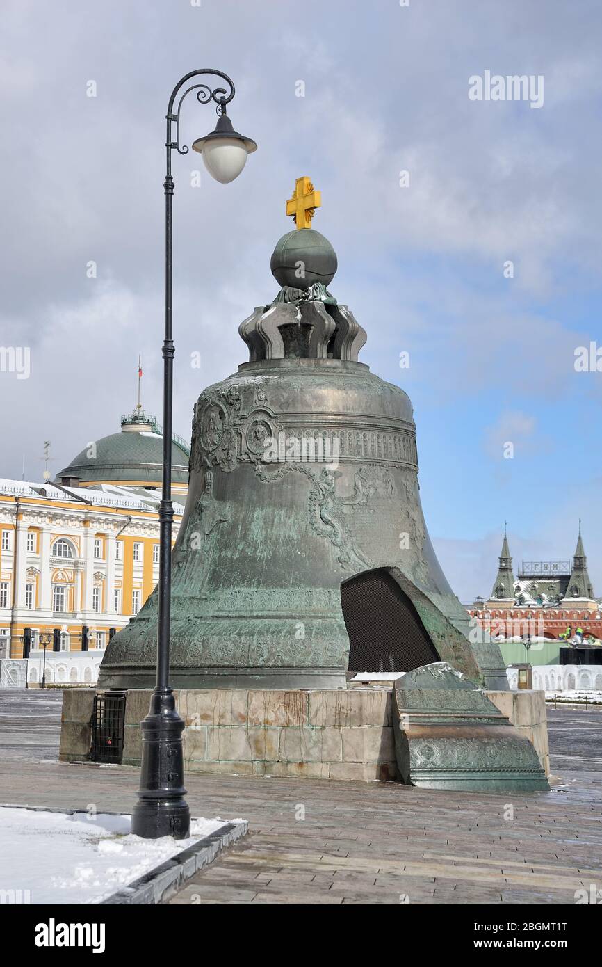 Zar Bell Gerahmt von Street Lamp Stockfoto