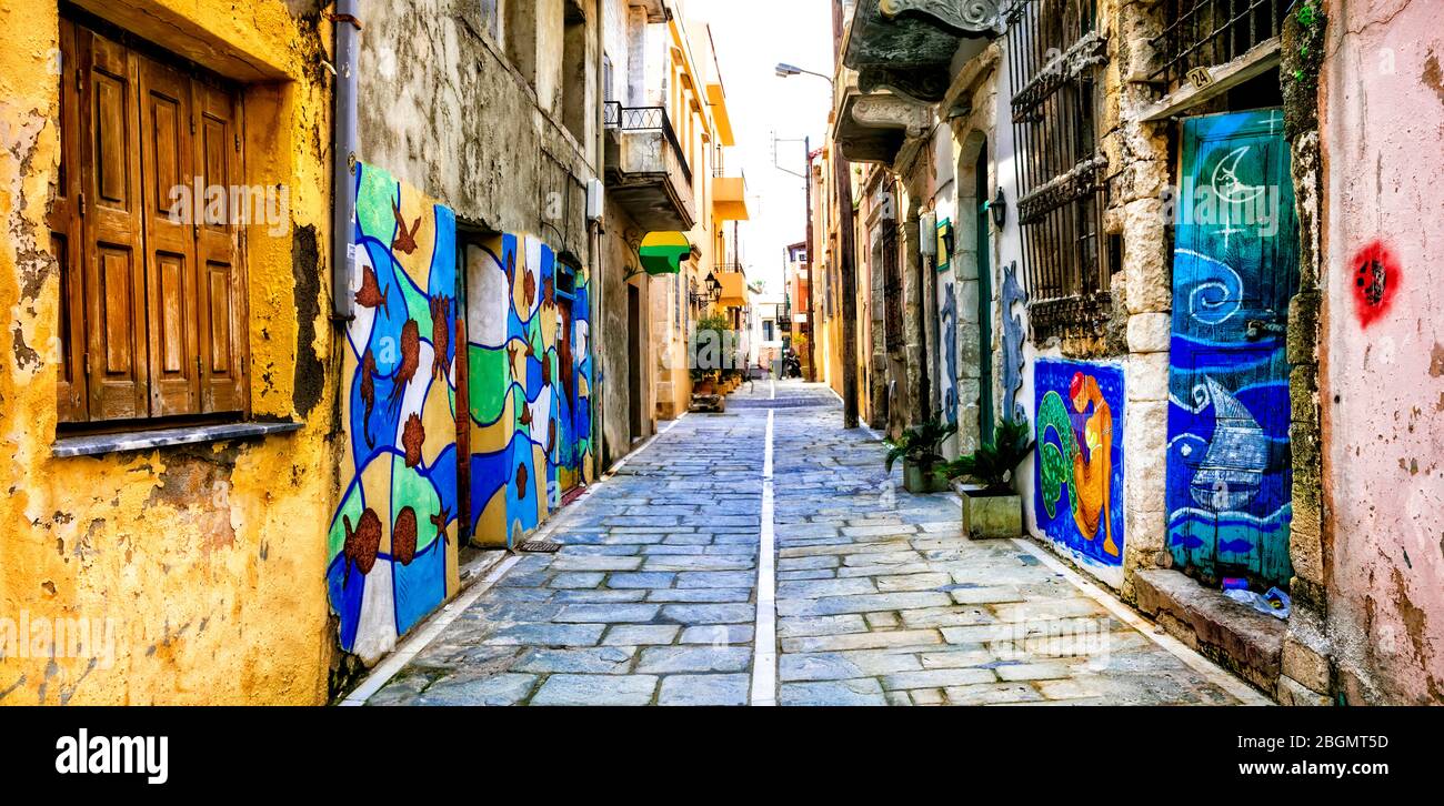 Charmante rustikale Straßen der Altstadt Rethymno in Kreta Insel, Griechenland. Stockfoto
