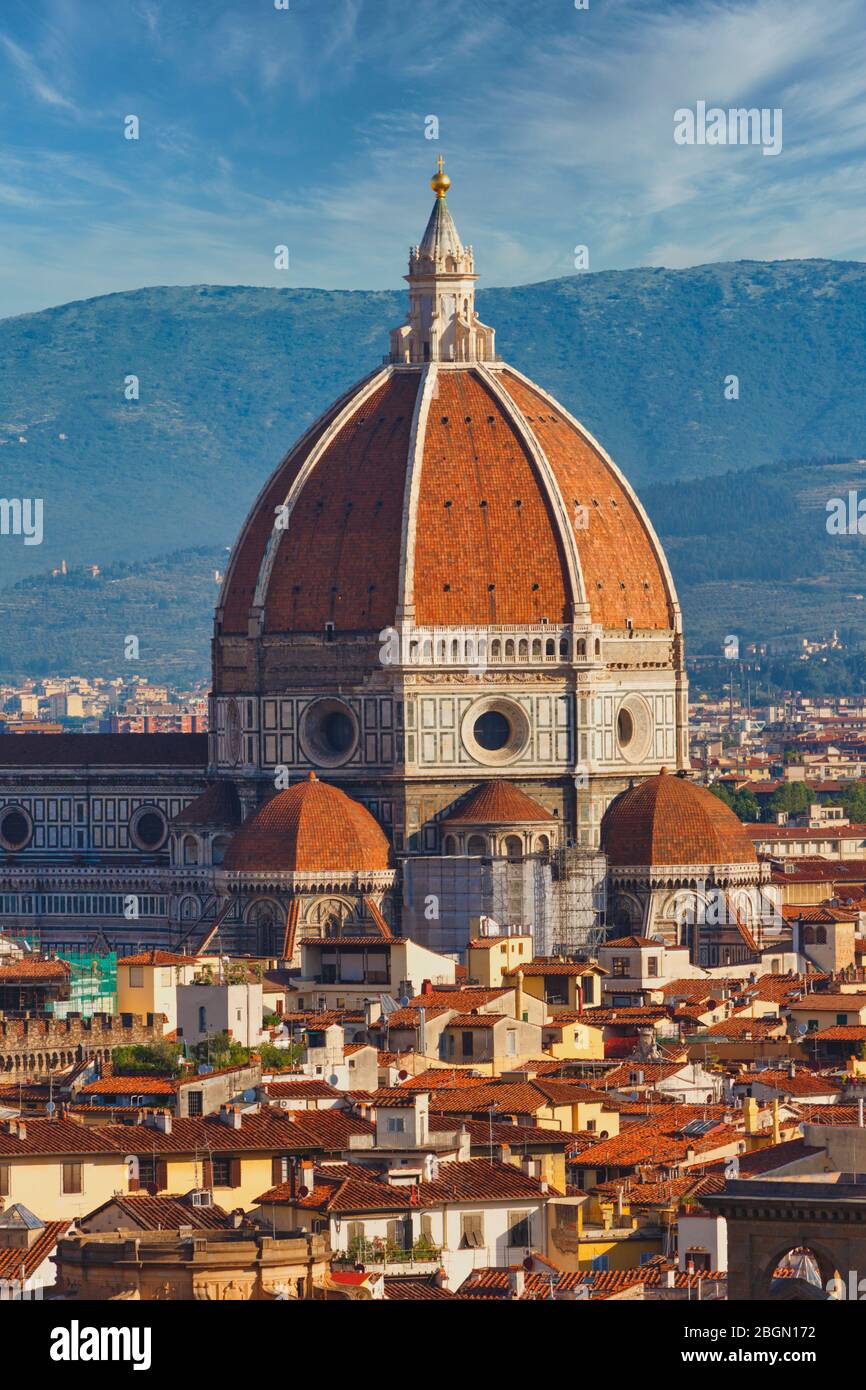 Florenz, Toskana, Italien. Filippo Brunelleschi's Dom, oder Kathedrale. Basilika Santa Maria del Fiore. Das historische Zentrum von Floren Stockfoto