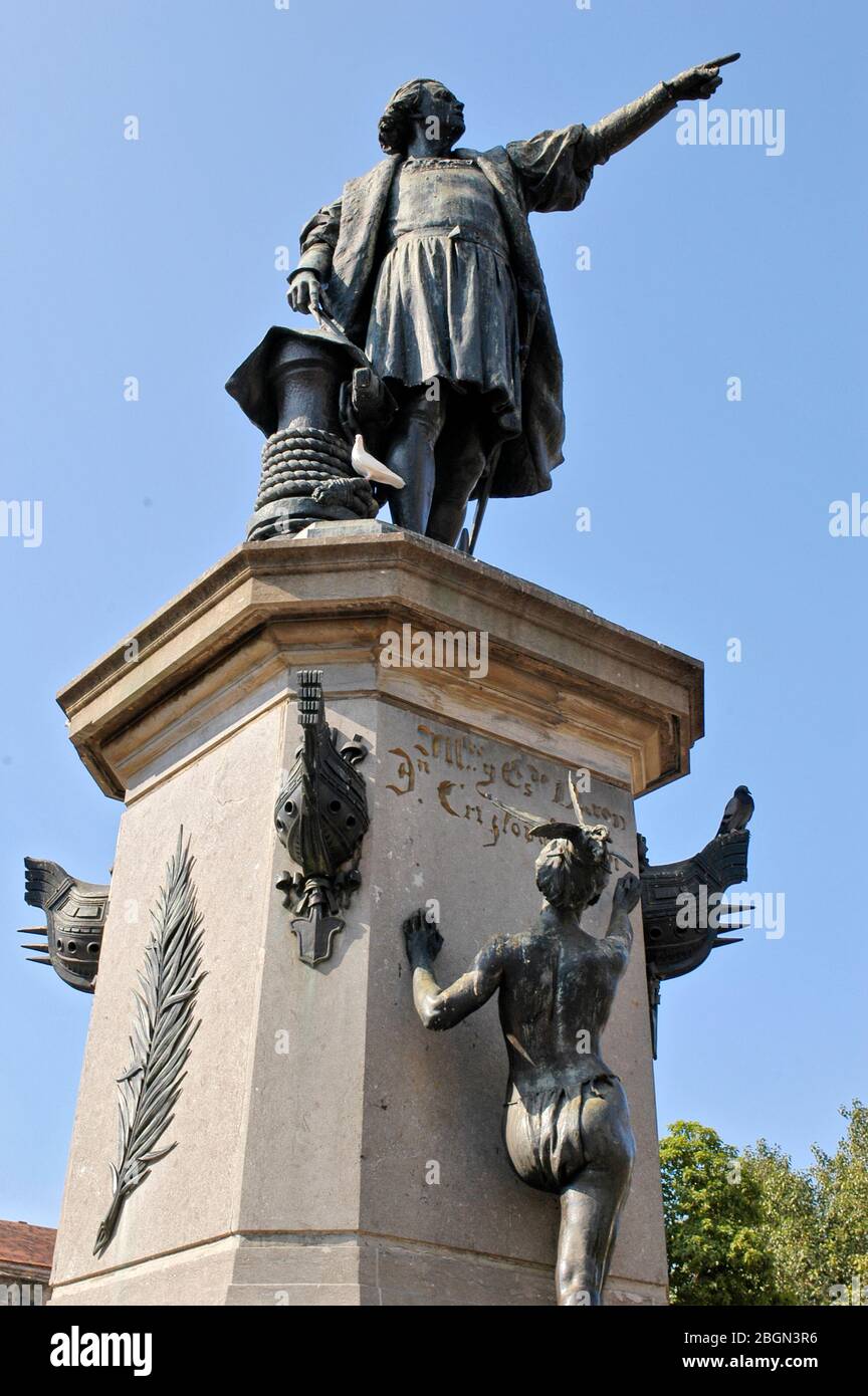 Kolumbusstatue vor Kathedrale von Santo Domingo, Dominikanische Republik, Karibik, Amerika Stockfoto
