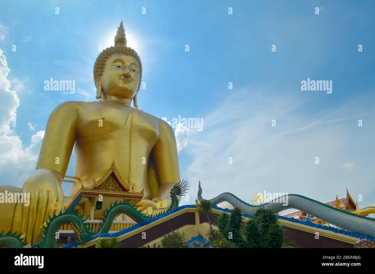 Tempel ist Ang Thong Stadt und haben große Buddha-Statue in Thailand. Stockfoto