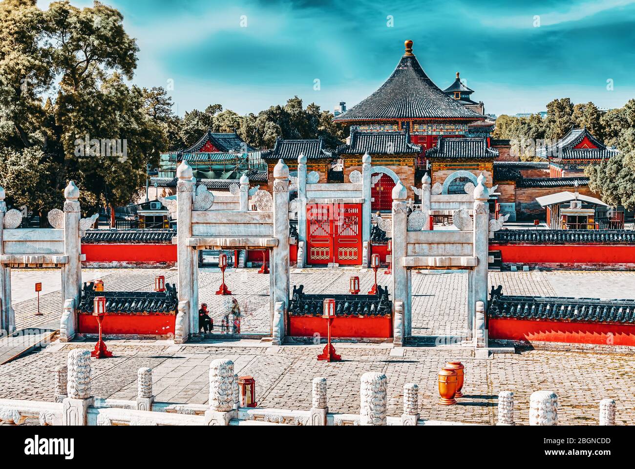 Lingxing Tor des kreisförmigen Mound Altars in der Anlage der Himmelstempel in Peking, China. Stockfoto