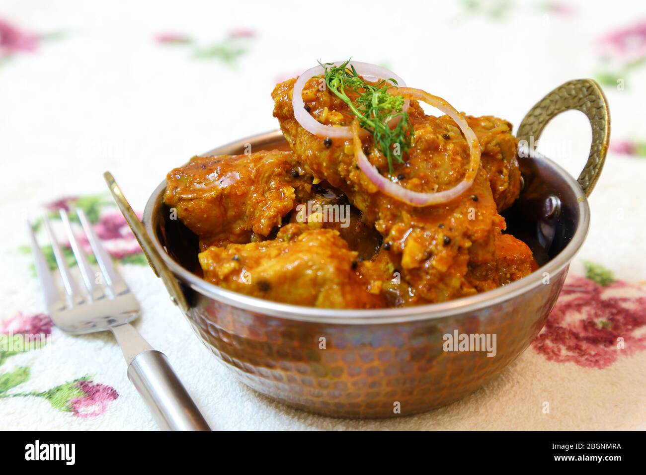 Würzig und lecker Fischgericht Curry. Stockfoto