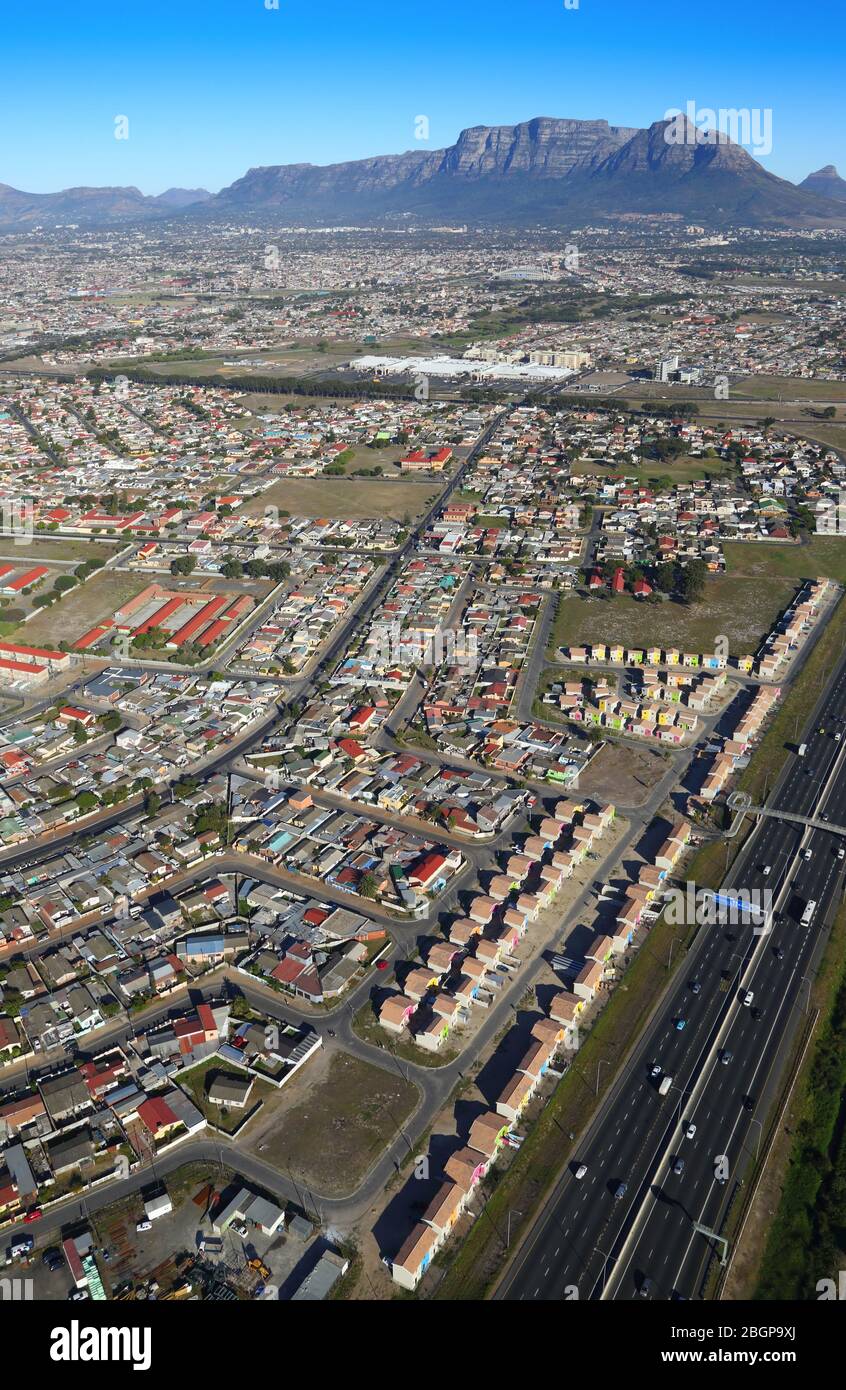 Luftbild von informellen Siedlungen und Wohnungen mit geringem Einkommen Stockfoto
